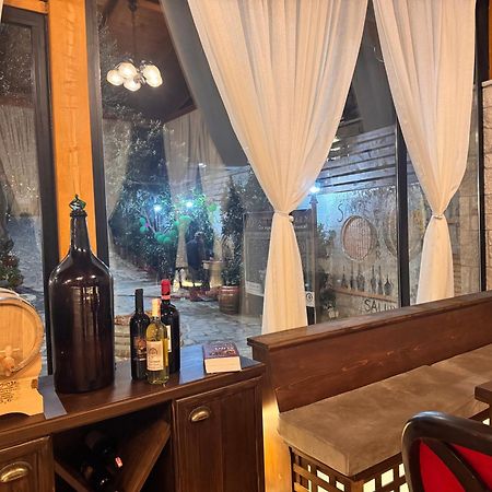 Vila Shehi Guesthouse And Winery Mucaj Kültér fotó