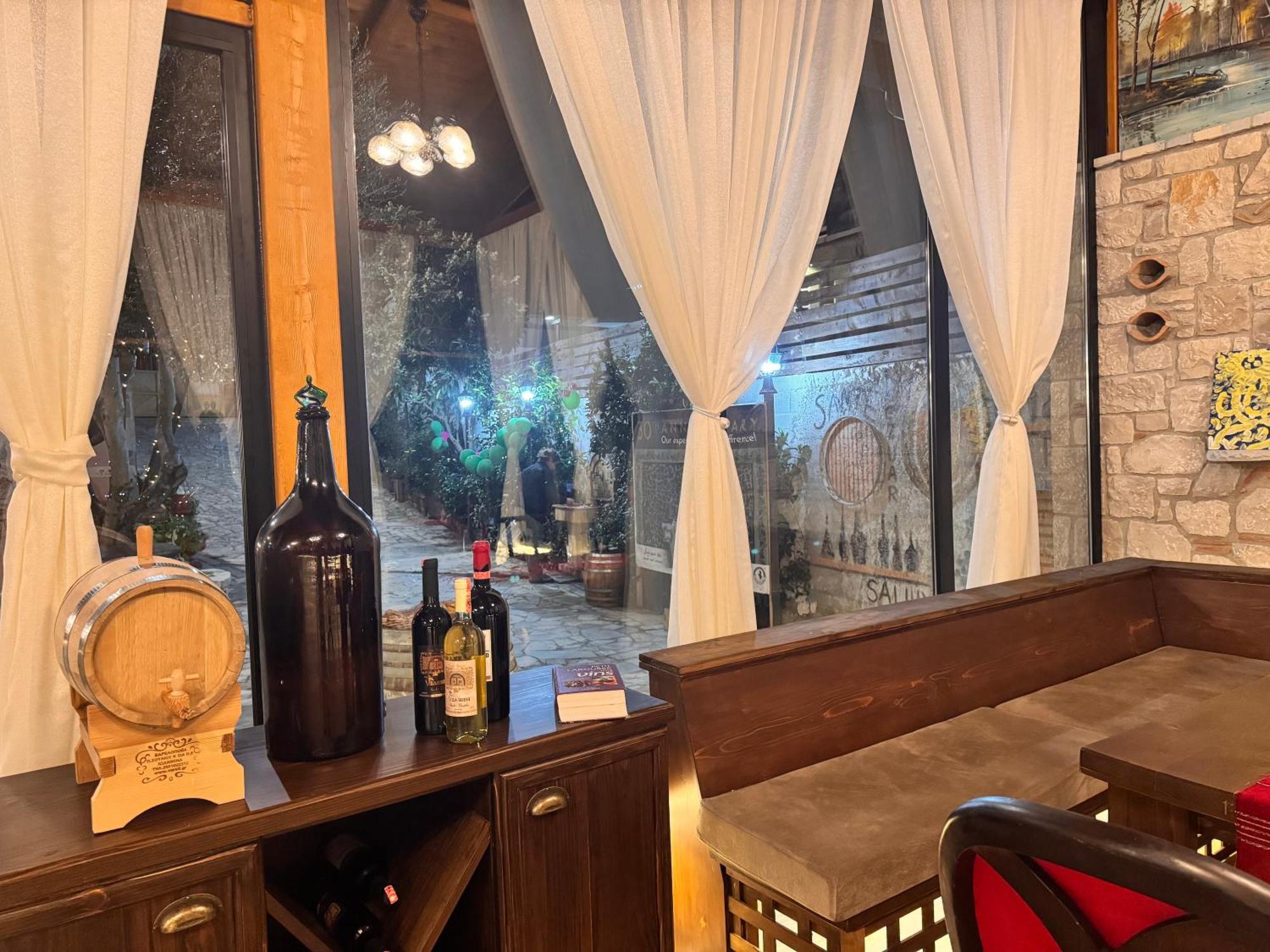 Vila Shehi Guesthouse And Winery Mucaj Kültér fotó